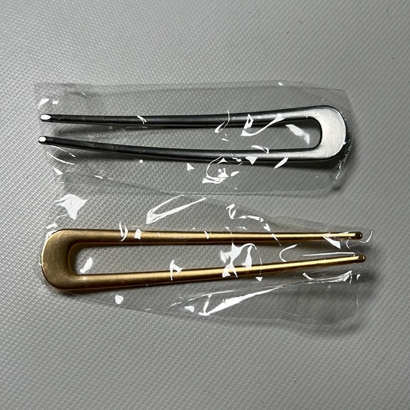 NWT Gold and Silver Tone Hair Pins - Picture 2 of 2